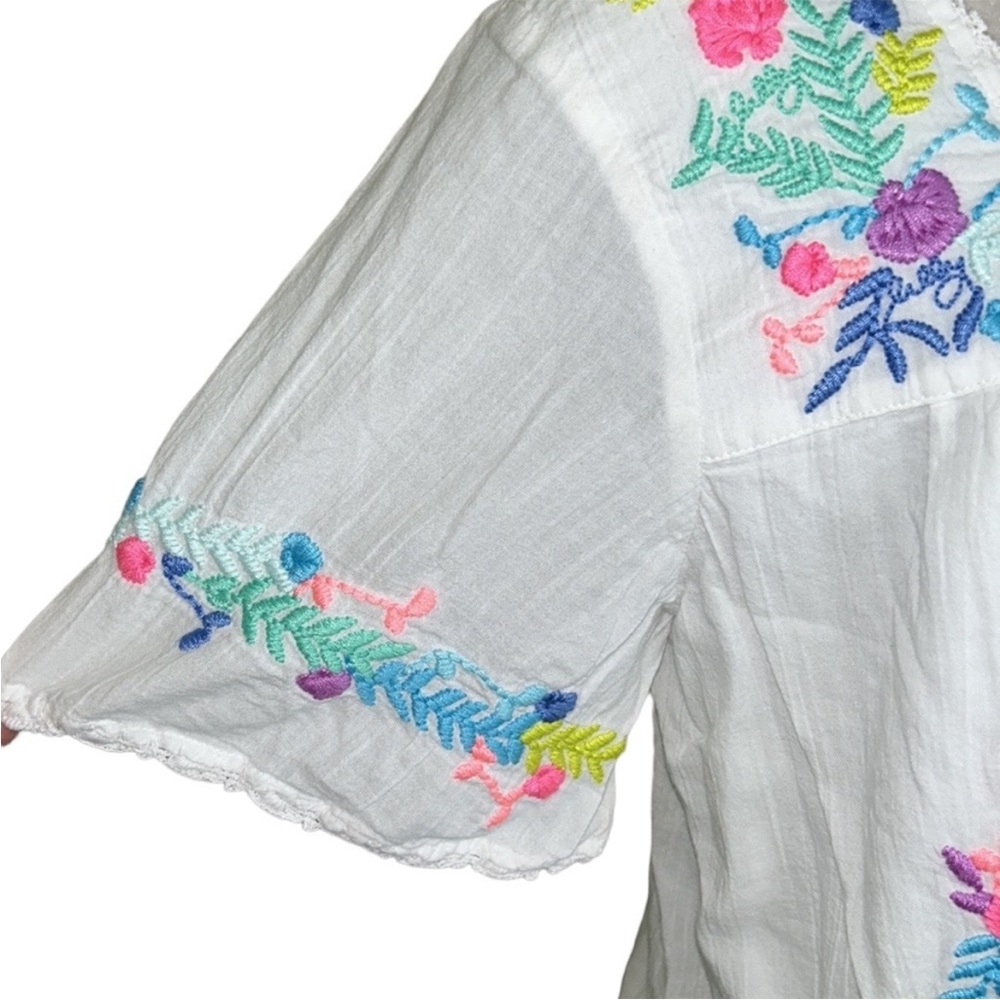 Lilly Pulitzer Tamryn White Embroidered Scalloped Crochet Lace Trimmed Top - Picture 6 of 9